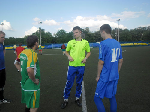 image004